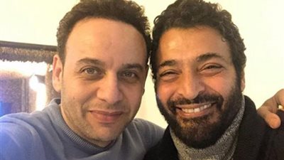 مصطفى قمر لحميد الشاعري بمناسبة عيد ميلاده: “دايمًا بصحة وسعادة ونجاح يا بابا”