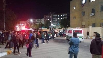 إصابة فتاتين صدمتهما سيارة وفرت هاربة بمنطقة المساكن في قنا