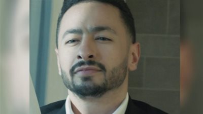 غدًا.. طرح فيديو كليب “آية من الجمال” لحمادة هلال