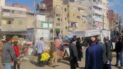 حملة مكبرة لإزالة إشغالات الطريق بقيادة محافظ كفر الشيخ (صور)