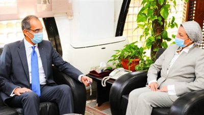 وزيرة البيئة: نعمل على إطلاق تطبيق إلكتروني لجمع المخلفات الإلكترونية