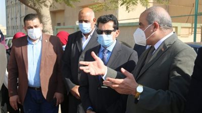 وزير الرياضة يلتقي بشباب جامعة الأزهر في حوار مفتوح