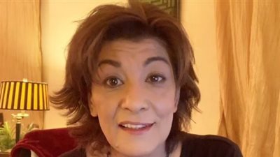 بـ”تحدي اليد”.. سماح أنور تستعرض أمام الجمهور قوتها العقلية (فيديو)