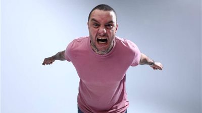 أحمد الفيشاوي عن غناء الممثل الموقوف: “أي كلام”