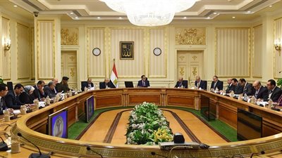 “الحكومة” تستعرض أمام “محلية النواب” ضوابط مواعيد عمل المحال الجديدة