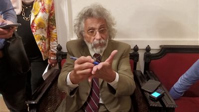 رسميًا.. “المهن الطبية” يقرر وقف العمل بسبب ظهور حالات “كورونا” بالجهاز الإداري (مستند)