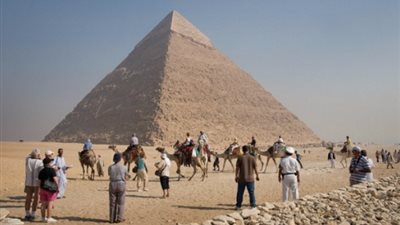 إيرادات السياحة تهوي 54.9% في النصف الأول من 2020