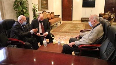 أحمد بكري يجتمع بلجنة حكماء الزمالك