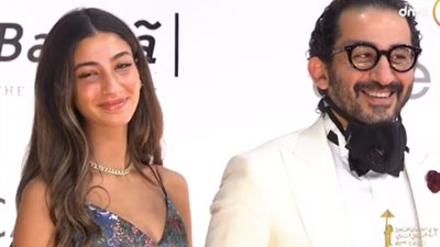 ابنة أحمد حلمي ومنى زكي تحضر افتتاح مهرجان القاهرة السينمائي للمرة الأولى (صور)