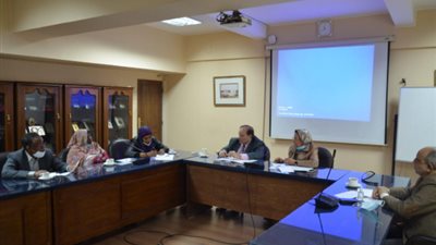 رئيس “طيبة” التعليمية يناقش فرص التبادل الطلابي مع وفد من الجامعات السودانية (صورة)