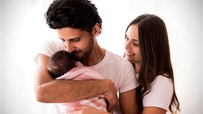 حمدي الميرغني يحتفل بعيد ميلاد ابنته الأول: “سنة كلها عياط ودكاترة وشقاوة” (صورة)