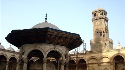 “وزيري” يتفقد أعمال ترميم برج الساعة بمسجد محمد علي (صور)