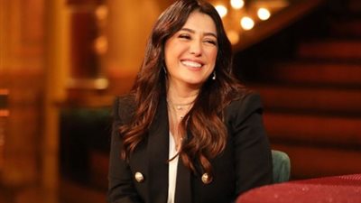 الليلة.. كندة علوش ضيفة أبلة فاهيتا على “ON E”