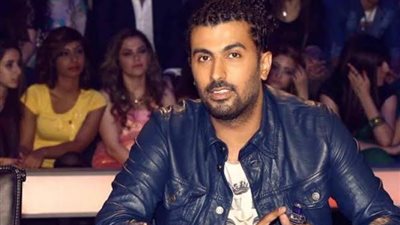 محمد سامي يعتدي على عشرات العاملين ويطردهم من لوكيشن مسلسله في مدينة الإنتاج الإعلامي (فيديو)
