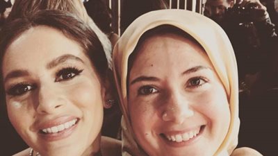 بسنت نور الدين ردًا على منتقدي حضورها “القاهرة السينمائي”: “بينفّروا الناس من الدين”