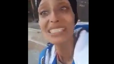 “مشلولة وبنام في الشارع”.. عضوة سابقة بـ”الفنون الشعبية” تستغيث بعد طردها من المستشفى بالغردقة (فيديو)