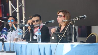 إلهام شاهين تطالب أمير رمسيس باكتشافها كوميديًا “ويطلعها قمر وشكلها صغير”