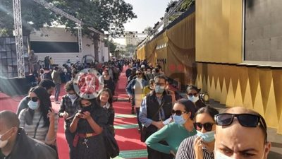 زحام على ندوة وحيد حامد بـ”القاهرة السينمائي” (صور)