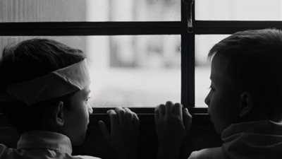 غدًا.. عرض 5 أفلام قصيرة في برنامج “سينما الغد” من بينها “الحد الساعة خمسة” لشريف البنداري