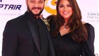 أول مرة.. هنادي مهنا وأحمد خالد صالح على “ريد كاربت” مهرجان القاهرة السينمائي (فيديو)