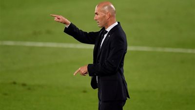 تقارير: يوفنتوس يرغب في التعاقد مع “زيدان”