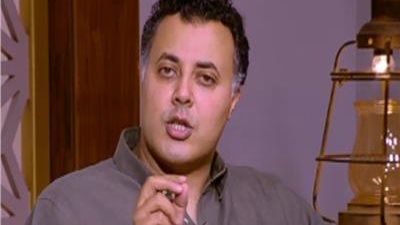 طبيب أسنان يكشف عن السبب الرئيسي وراء التهاب اللثة (فيديو)