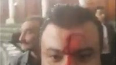مشاجرة بالأيدي داخل البرلمان التونسي وإصابة عدد من النواب