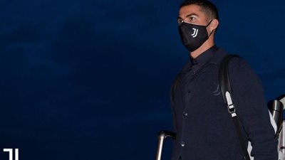 وصول بعثة يوفنتوس إلى إسبانيا لمواجهة برشلونة (صور)