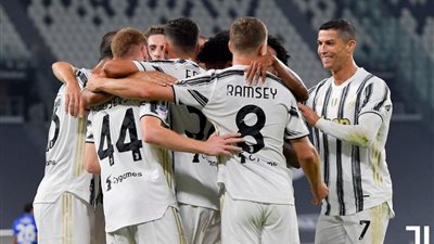 استكمالا لمشوار بوتشيتينو.. مورينيو يستهدف خطف نجم يوفنتوس