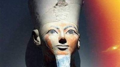 أثري: حتشبسوت أول من طرزت القفازات بالأحجار الكريمة