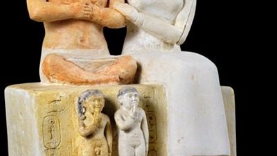 هل سيتم نقل تمثال القزم “سنب” وعائلته إلى المتحف المصري الكبير؟.. مصدر يجيب