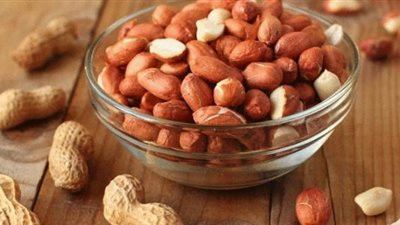 يحمي من السكتة الدماغية و يعزز نضارة البشرة.. فوائد غير متوقعة للفول السوداني