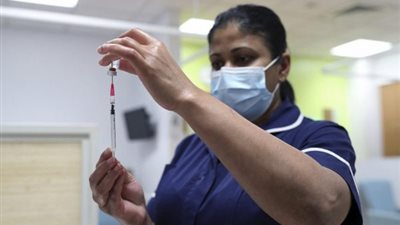 بشرة خير.. مصر تستقبل أولى جرعات لقاح كورونا اليوم