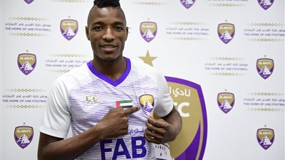 الأهلي يكثف مفاوضاته مع العين لضم لابا كودجو