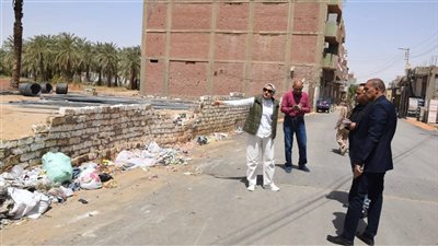 لتدني مستوى النظافة وتراكم القمامة.. محافظ الوادي الجديد تحيل رئيس حي السبط بالخارجة للتحقيق