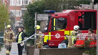إشعال النيران في سيارات إسعاف تابعة لمنظمة يهودية في لندن.. والشرطة تفتح تحقيقا عاجلا