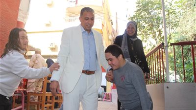  تعليم الجيزة: تنفيذ أعمال توقيع الكشف الطبي على طلاب مدارس التربية الفكرية