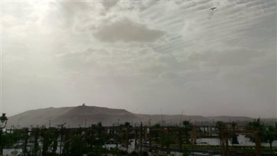 محافظ أسوان يوجه برفع درجة الاستعداد القصوى بكافة الجهات تحسبا للتقلبات الجوية