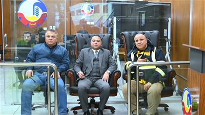 من مركز التحكم والسيطرة.. متابعة على مدار الساعة لرفع تجمعات مياه الأمطار وخط ساخن لتلقي شكاوى المواطنين بالبحيرة