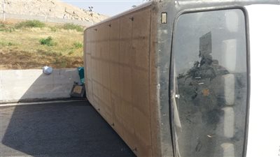 إصابة 13 شخصًا إثر انقلاب أتوبيس على كوبري خزان أسوان 