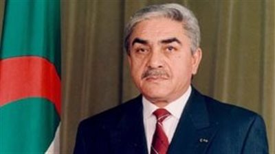 وفاة رئيس الجزائر الأسبق اليامين زروال بعد صراع مع المرض