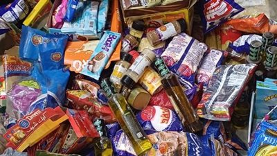 ضبط 1760 قطعة مواد غذائية منتهية الصلاحية و170 علبة سجائر مهربة خلال حملات تموينية بطنطا