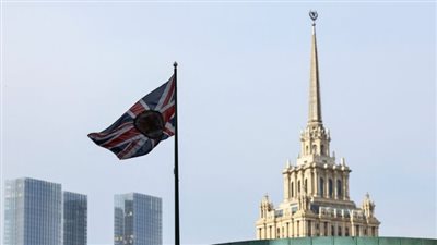سحب اعتماد السكرتير الثاني بالسفارة البريطانية بموسكو ومطالبته بمغادرة البلاد لاتهامه بالتورط في أنشطة استخبارية
