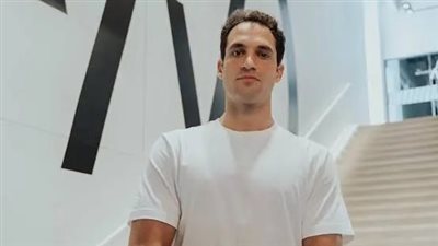 شاب مصري يحول منشأة لصناعة أساور اليد إلى شركة بـ 10 مليارات دولار