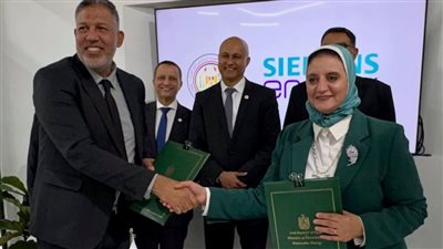 نقل الكهرباء توقّع اتفاقية مع سيمنس لدعم وصيانة المحطات الكهربائية