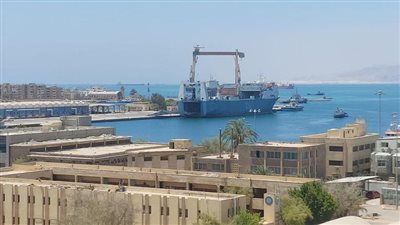 إغلاق ميناء السويس لسوء الأحوال الجوية وتعليق الملاحة البحرية