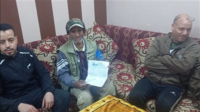 استجابة لاستغاثته عبر القاهرة 24.. توفير مأوى مؤقت لعم محمد وزوجته بعد معاناتهما في شوارع المنيا