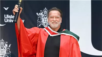 خلال تكريمه بالدكتوراه الفخرية.. أرنولد شوارزنيجر يسترجع إنجازًا غير متوقع في شبابه