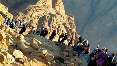 انتعاشة سياحية وإقبال كبير على زيارة المقدسات الدينية بسانت كاترين