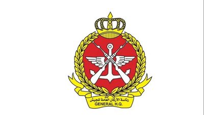 الجيش الكويتي يدعو إلى عدم الاقتراب من أي حطام أو شظايا مجهولة ناتجة عن اعتراض الأهداف المعادية 